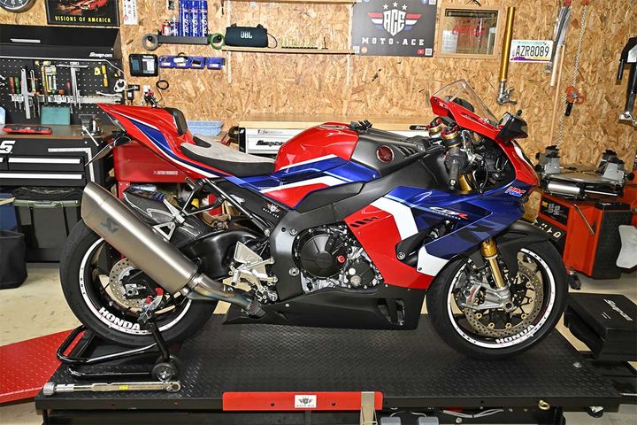 バイクのオイル交換を失敗しないために！ 正しい手順と3つの注意点を元HRCエンジニアが解説