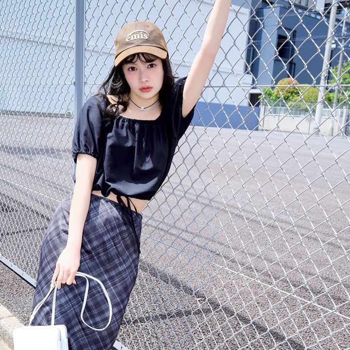 【伊藤百花】夏のおしゃれはエブリデイCOLORME♡⑨【ウエストギャザーコンパクトトップス】
