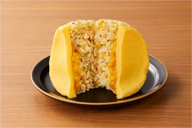 「らるきい監修 ペペたま。風おにぎり」の断面