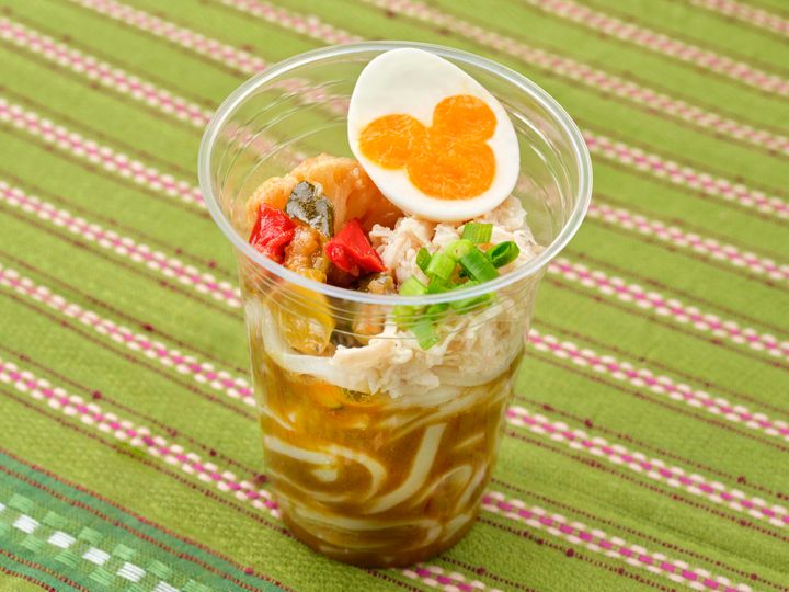 チキンとエッグの冷やしカレーうどん（中辛）