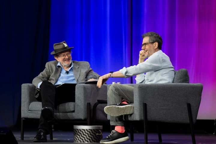 パネルに登壇したジョン・バーリンゲームとマイケル・ジアッキーノ