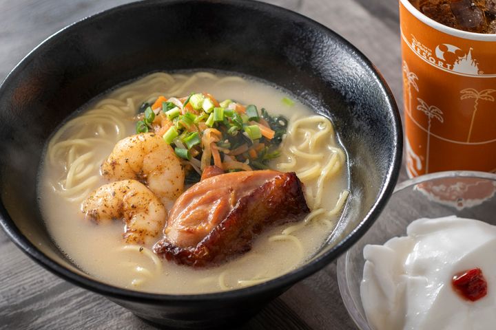 チキンと海老の白湯麺