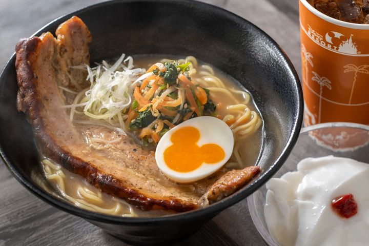 ブラックペッパーポーク麺