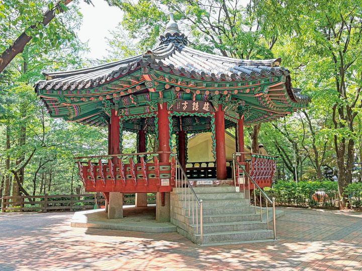 鶴洞公園
