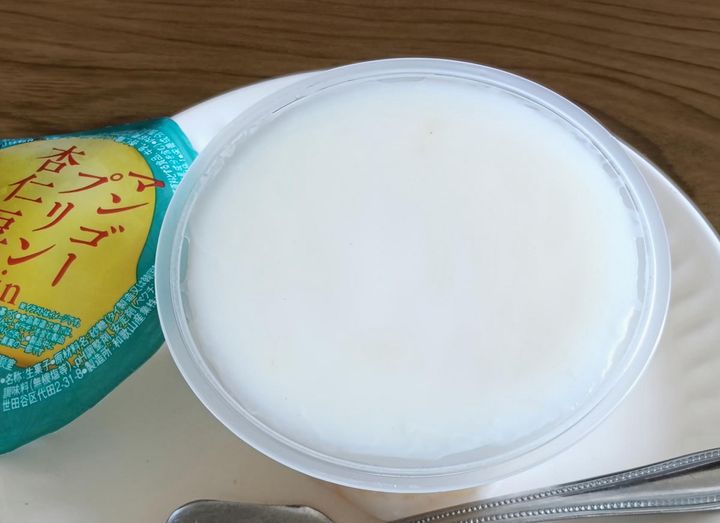 カルディコーヒーファーム「マンゴーゼリー in 杏仁豆腐」
