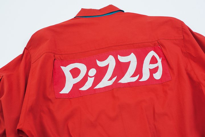 トレードマークのジャンパー