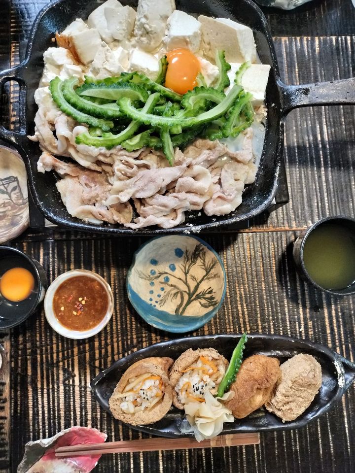 稲荷寿司の油揚げの煮汁で稲荷寿司の具材を煮て、更にきんぴらごぼうを作る！稲荷寿司ときんぴらごぼう！