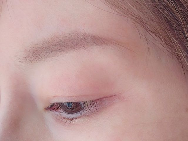 眉尻
