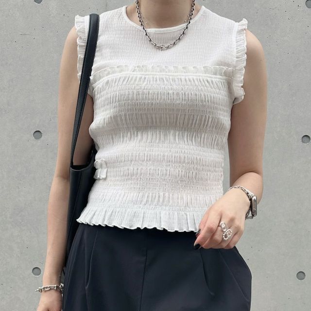 UNIQLO「シャーリングTノースリーブ」