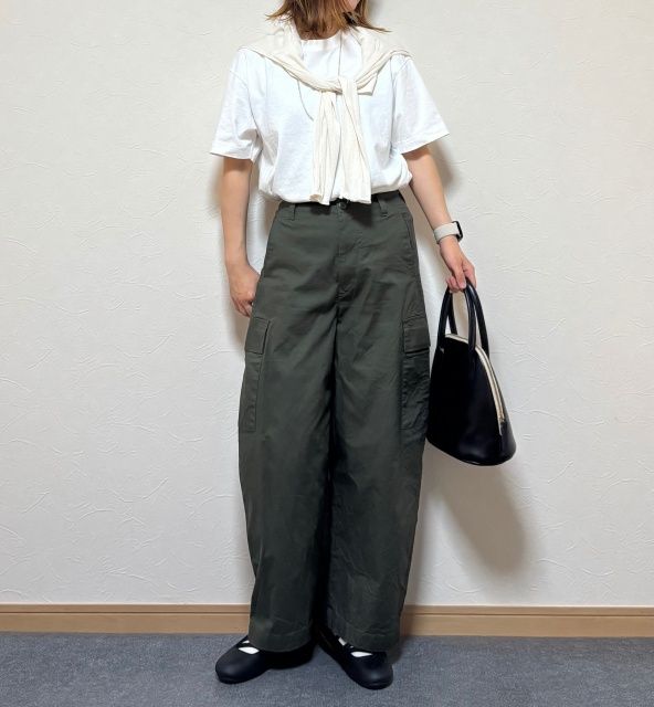 UNIQLO「バレルカーゴパンツ」