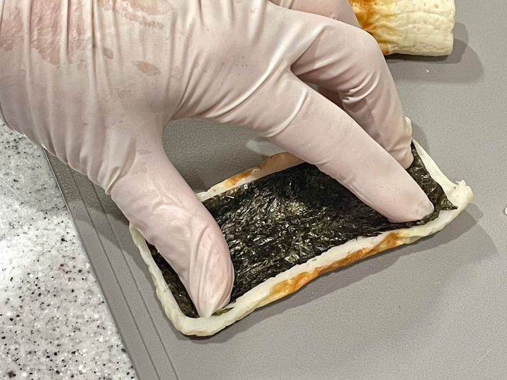 カニかまと海苔のちくわ巻き