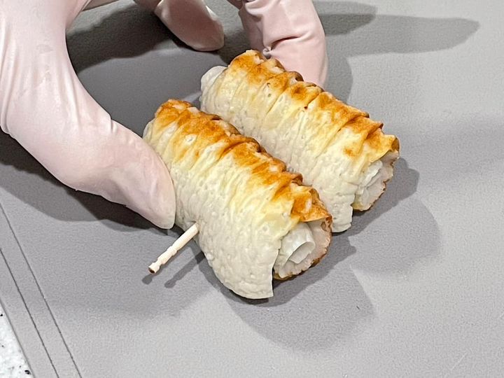 カニかまと海苔のちくわ巻き