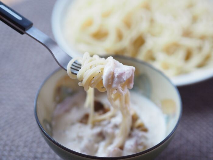 【新感覚】パスタは和えて混ぜるより「つける」のが大正解！？濃厚ソースが絡む絶品つけパスタ2選