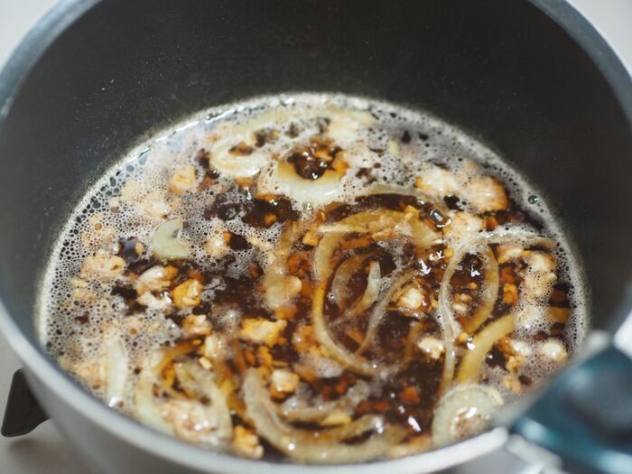 【新感覚】パスタは和えて混ぜるより「つける」のが大正解！？濃厚ソースが絡む絶品つけパスタ2選