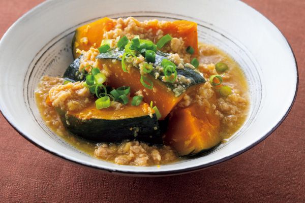 ＜免疫力を高めるカボチャとひき肉でそぼろ煮に＞