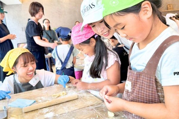 【兵庫県尼崎市】ベーカリーカフェ「TERRAS」で小学生以上を対象にしたこどもパン教室を実施