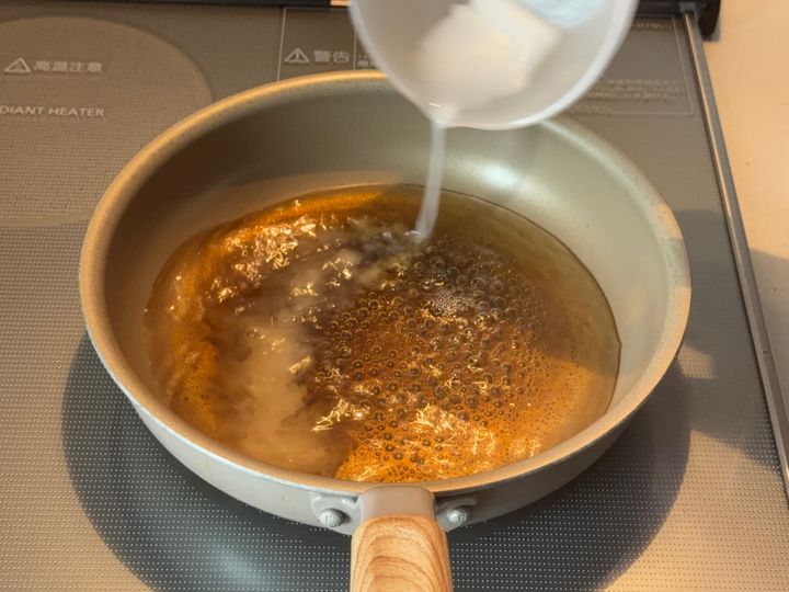 水溶き片栗粉を入れる