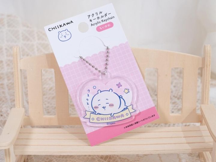 画像: いつでもちいかわの姿が楽しめるアクリルキーホルダー