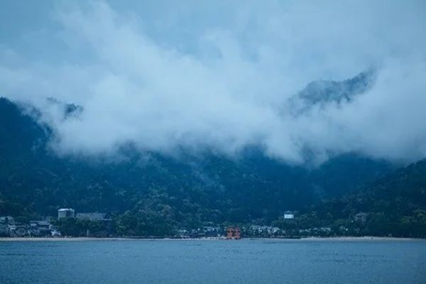 【広島県廿日市市】「みやじまの塩」の直営店が宮島町にオープン！お清めスプレーや塩石鹸なども用意