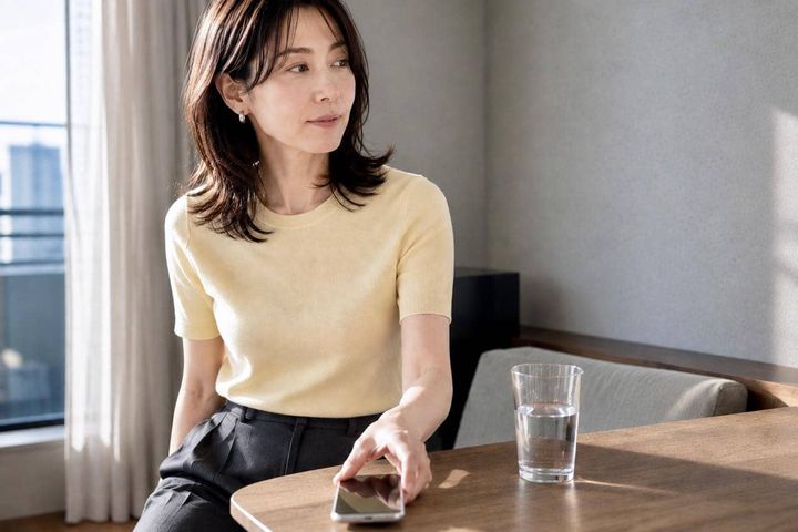 「最近、口の中が乾きやすい…」40代からの不調と“女性ホルモン”の意外な関係