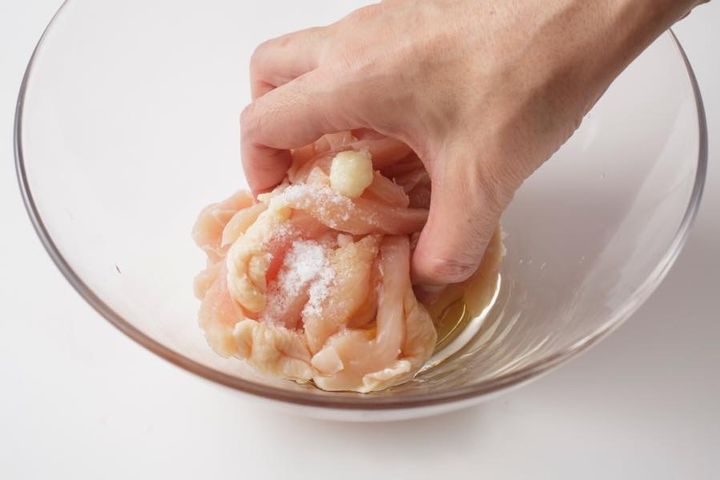 鶏胸肉とキャベツの塩レモン煮