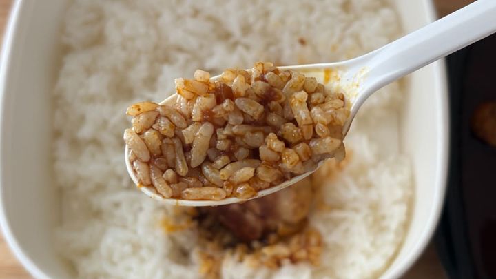 「激辛で最高でした」【セブン】シャバシャバカレーが「癖になる味」