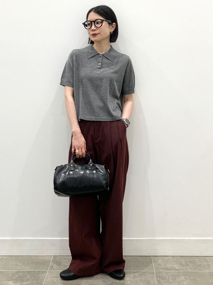 程よいサイズ感で上半身をコンパクトに見せて 出典：StyleHint