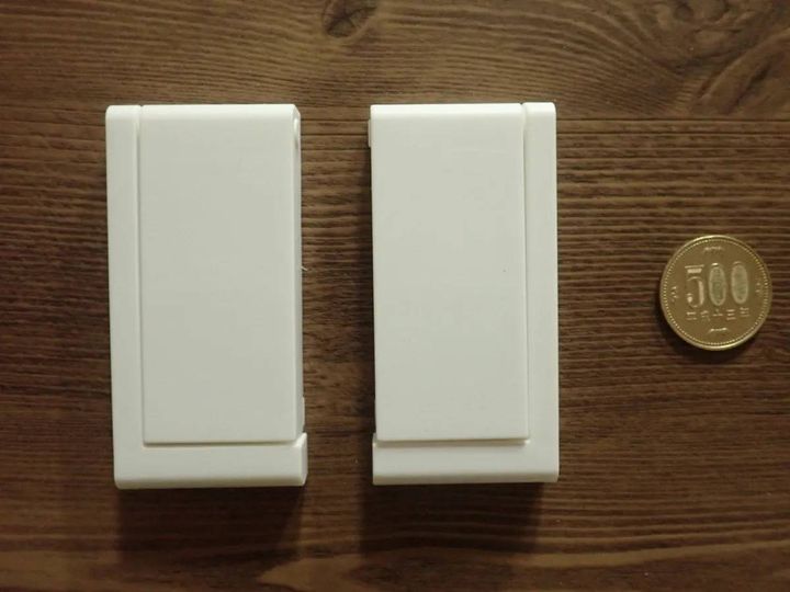 DAISO(ダイソー)：キッチンペーパーホルダー(マグネット)