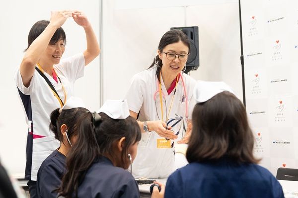 【東京都渋谷区】1,000名以上が来場し大盛況！小学生が社会を学ぶ「職業体験EXPO 2026」開催