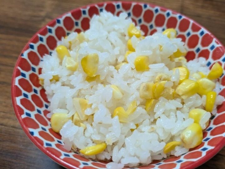 調味料は塩だけでおいしい！「とうもろこしごはん」