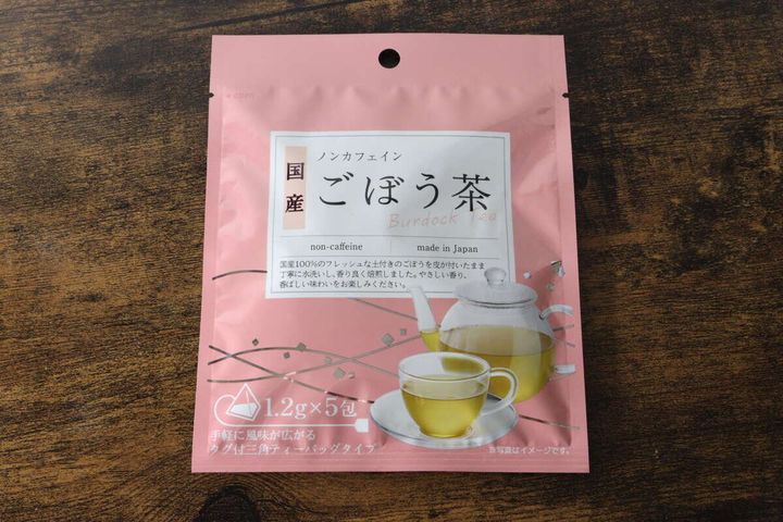 ダイソーの「国産ごぼう茶」パッケージの正面アップ