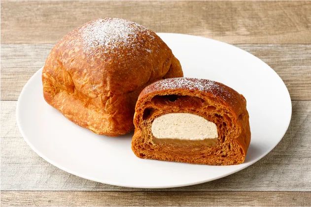 「パンとエスプレッソとひとやすみ監修 カフェラテデニッシュ」の断面