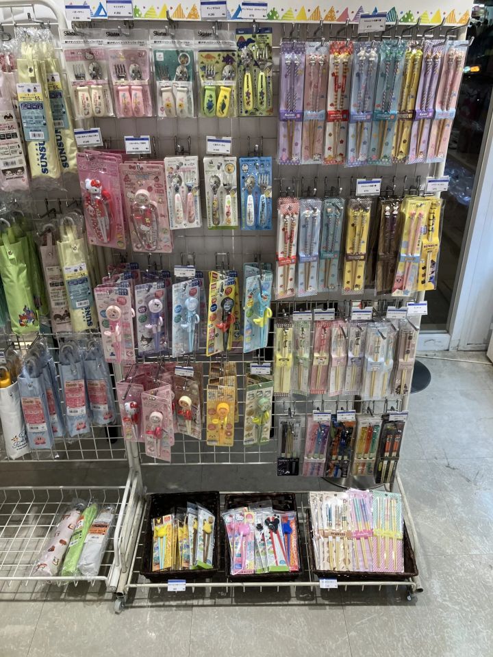 スケーターのお箸・カトラリー売り場