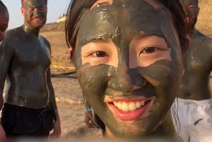 【写真・画像】「ファーストサマーウイカ似」SNS運用会社の美人広報（30）、世界一周旅行で外国人からモテまくり「バーで飲んでいたら…」 1枚目
