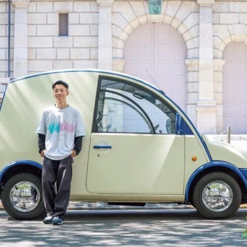 【レトロ車と暮らす】1989年製「日産エスカルゴ」に乗る23歳デザイナー！放置車を熱意で譲り受けた相棒との特別なストーリー