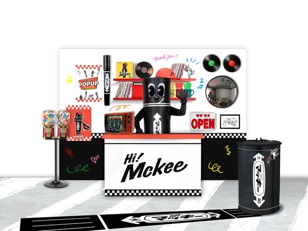 DJブースで「Hi! Mckee」と一緒に写真が撮れる