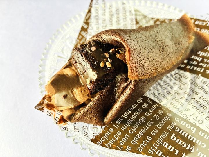 「チョコが濃厚で好き！」「美味しかった！」【ローソン】カカオ香るショコラクレープ