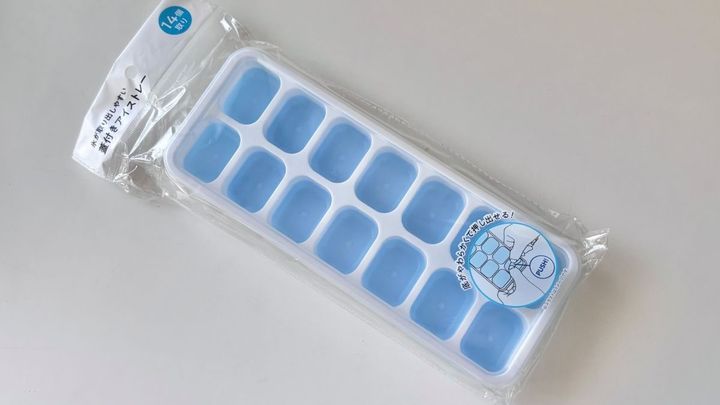 【100均】フタ付き製氷皿はアクセサリーケースにも◎ 仕切り収納を試してみました