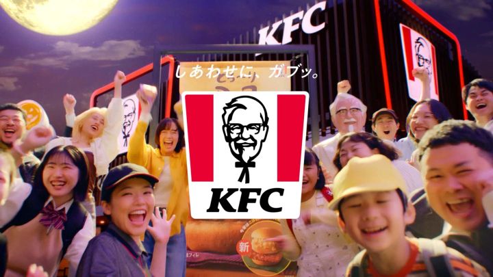新TVCM とろ～り月見バーガー「たまごが大暴れ」篇 6