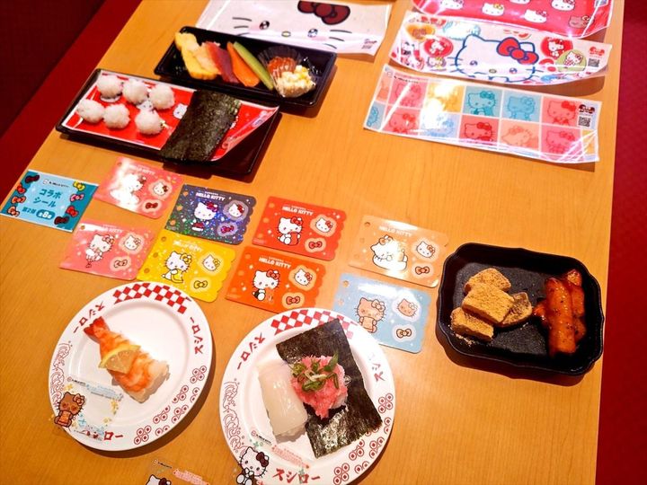 スシローとハローキティのコラボ第2弾のグッズ