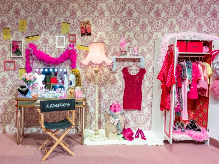 ディズニー・チャンネル「ハイスクール・ミュージカル20周年 ザ・フェスティバル」 シャーペイのファビュラス☆ルームのドレッサー