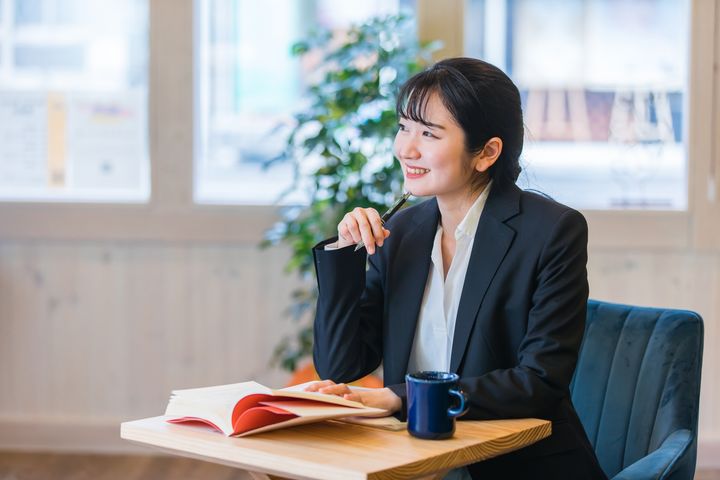 「1日で取得できる資格」があるって知ってた？忙しい大人の学び直しにもおすすめの「実用資格」3選