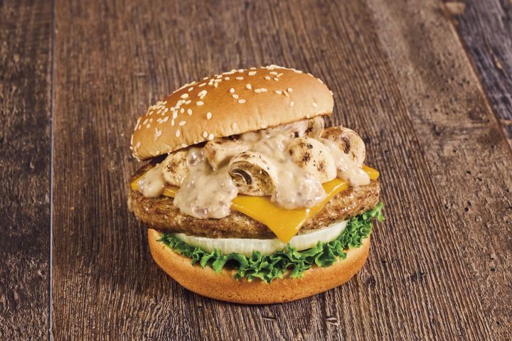 マッシュルームチーズバーガー ポルチーニクリームソース