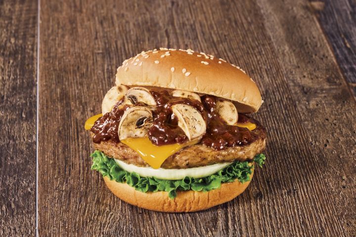 マッシュルームチーズバーガー サーロインボロネーゼソース