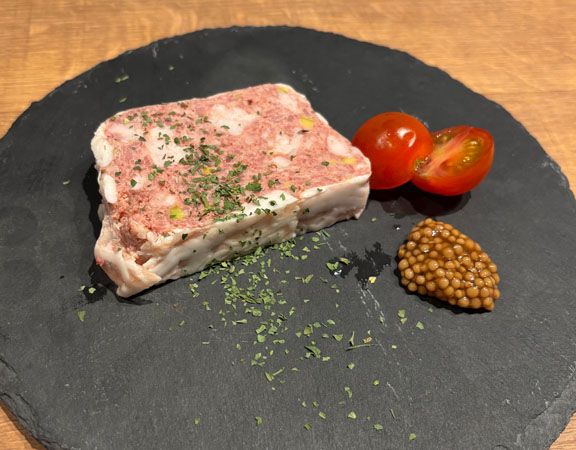 【福岡県久留米市】和食の老舗が手がける新店「和バル ニクテツ」でスキレット料理を気軽な価格で楽しもう