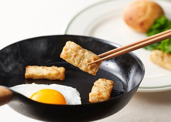 秋川牧園から鶏肉の「ポテトチキン」が発売！野菜もたんぱく質も摂取できる冷凍食品