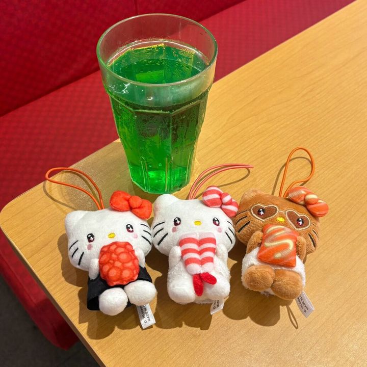 第2弾 ハローキティ コラボマスコット付き ソフトドリンク