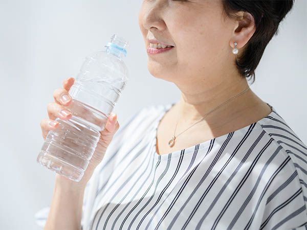 1-06_「熱中症かな？」と思ったら、まず体を冷やして！