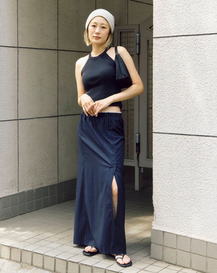 スカート¥13,200（アングリッド）
