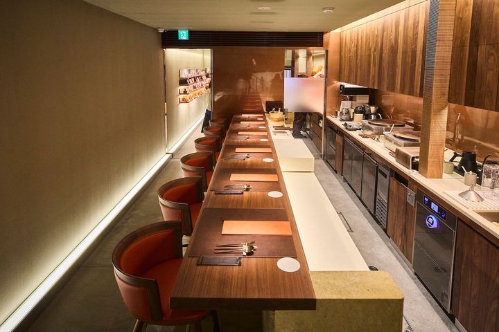 店内奥のカウンターカフェ